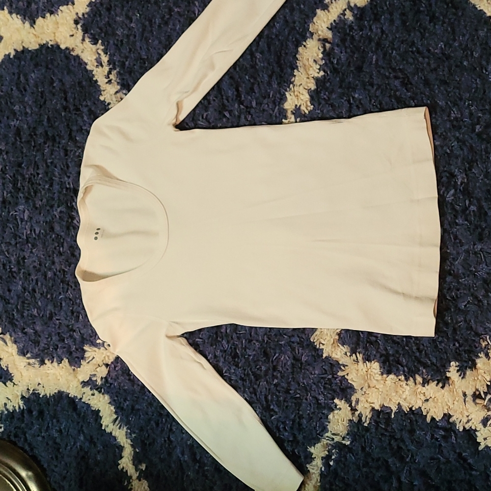 Womans white xs 3/4 sleeve